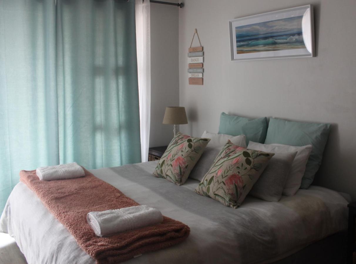 Seester Accommodation Lambertʼs Bay Quarto foto